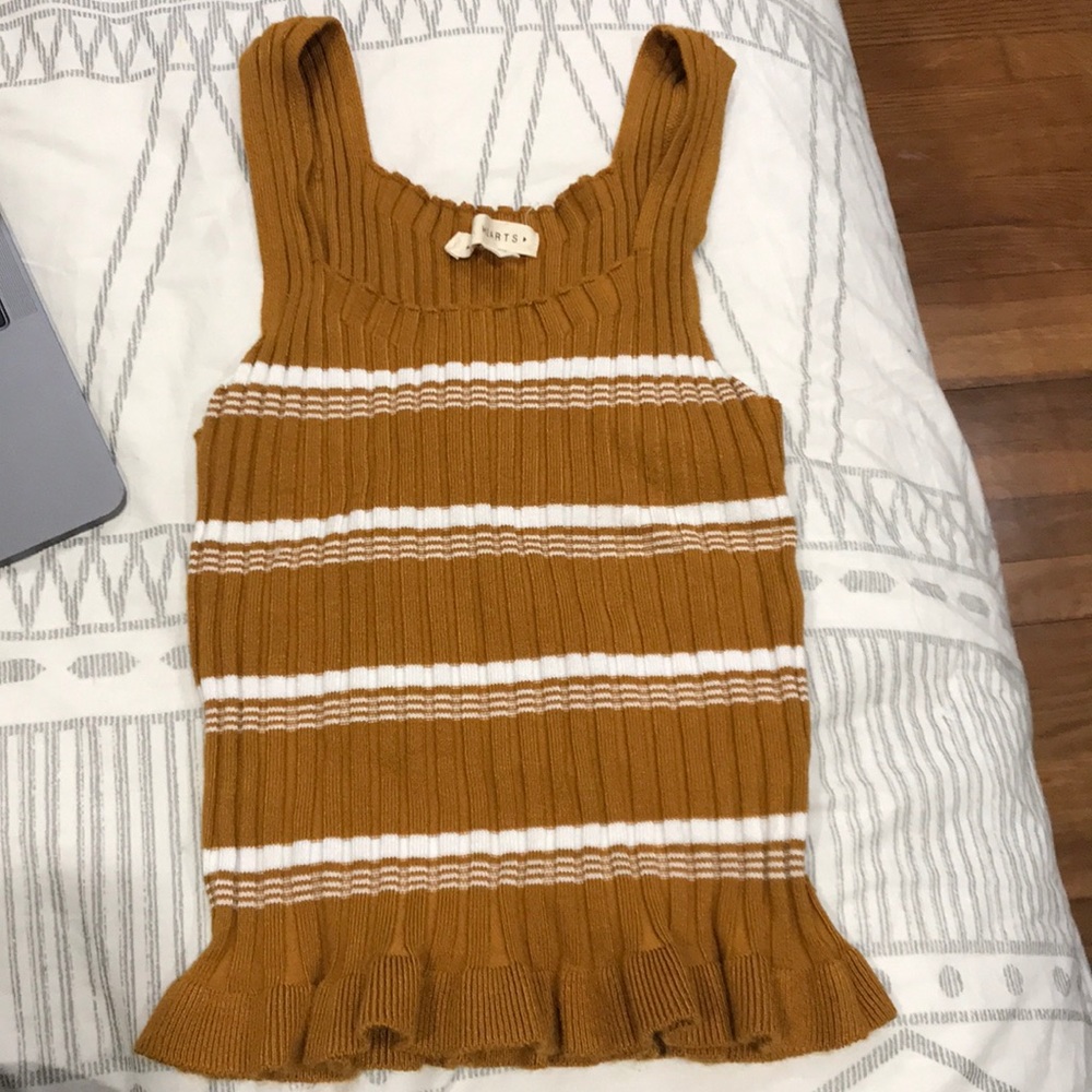 Mustard top, Super comfy!